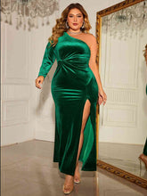 Load image into Gallery viewer, Plus Size One-Shoulder Twisted Split Dress - hc