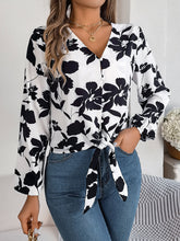 Load image into Gallery viewer, Printed V-Neck Long Sleeve Blouse
