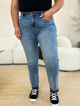 Load image into Gallery viewer, Judy Blue Full Size Mid Rise Rigid Magic Release Hem Jeans
