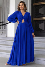 Load image into Gallery viewer, Twist Front Cutout Long Sleeve Dress

