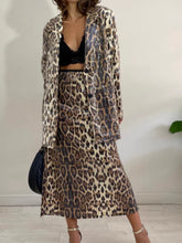 Load image into Gallery viewer, Leopard Lapel Collar Long Sleeve Longline Blazer
