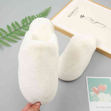 Load image into Gallery viewer, Faux Fur Slippers
