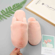 Load image into Gallery viewer, Faux Fur Slippers
