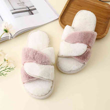 Load image into Gallery viewer, Faux Fur Twisted Strap Slippers
