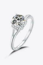 Load image into Gallery viewer, 1 Carat Moissanite 925 Sterling Silver Split Shank Ring
