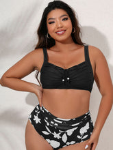 Load image into Gallery viewer, Plus Size Printed Gathered Detail Bikini Set
