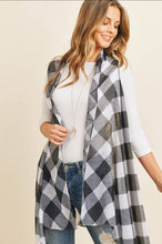 Load image into Gallery viewer, Checkered Kimono
